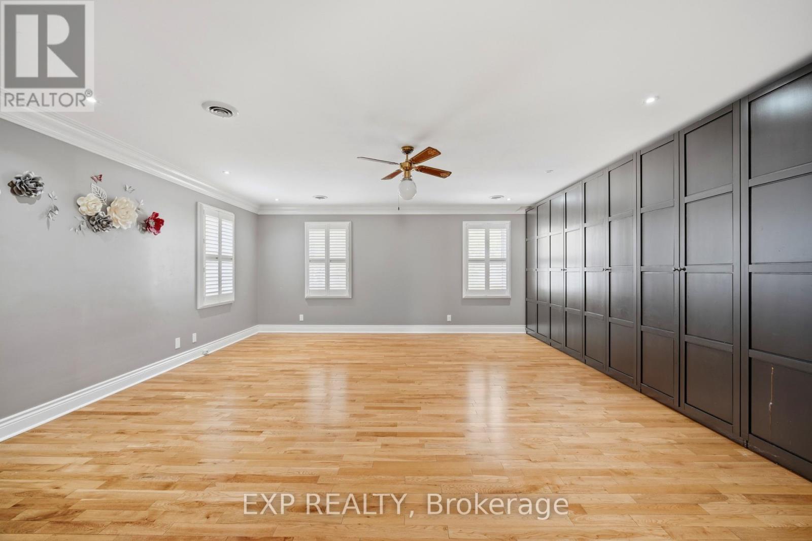 2065 Westfield Drive, Mississauga, Ontario  L4Y 1P2 - Photo 19 - W13105880