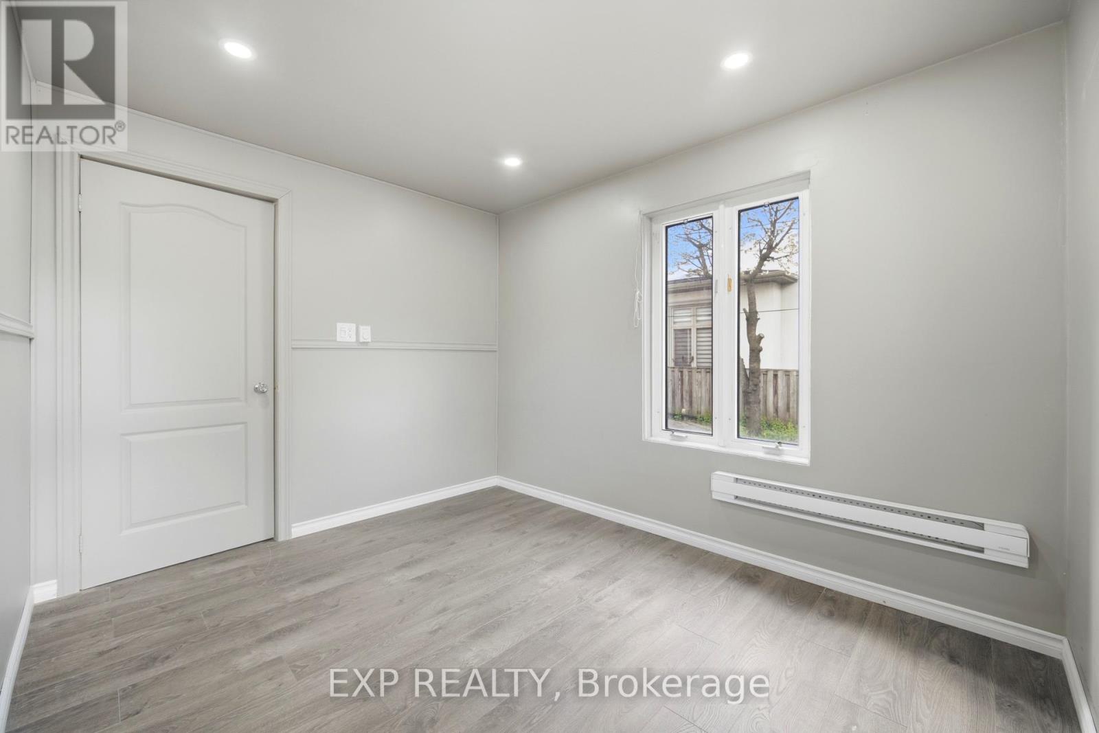 2065 Westfield Drive, Mississauga, Ontario  L4Y 1P2 - Photo 31 - W13105880