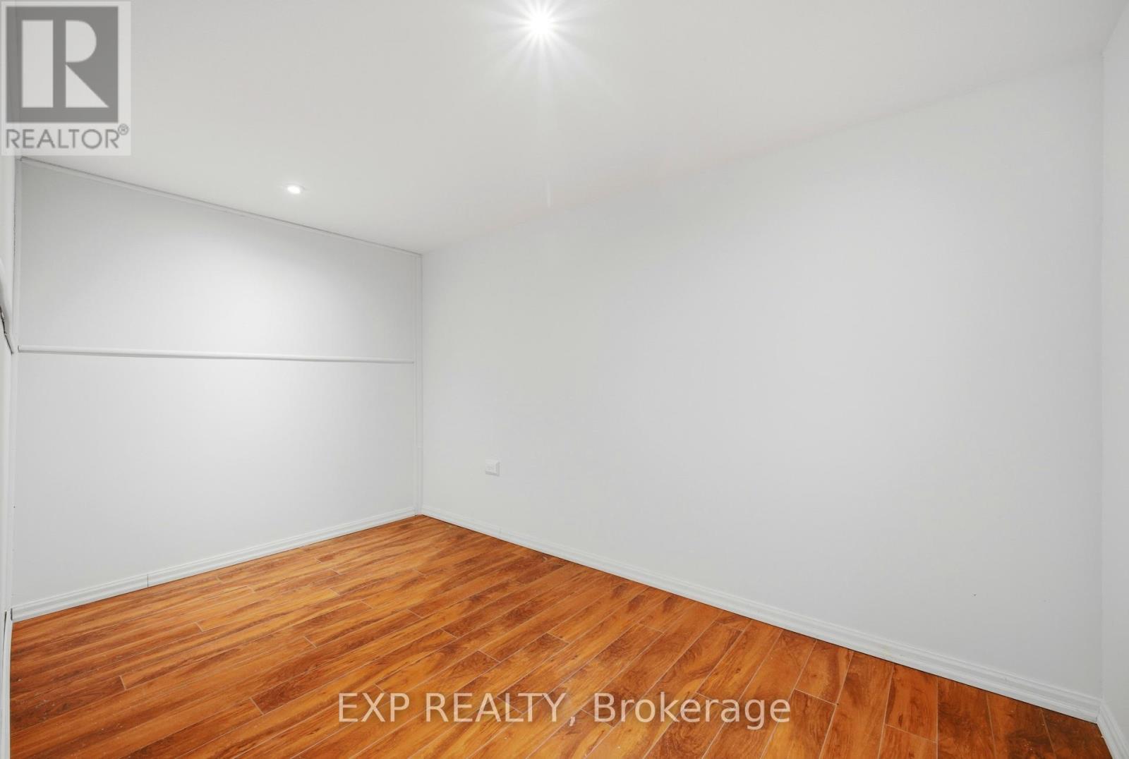 2065 Westfield Drive, Mississauga, Ontario  L4Y 1P2 - Photo 43 - W13105880