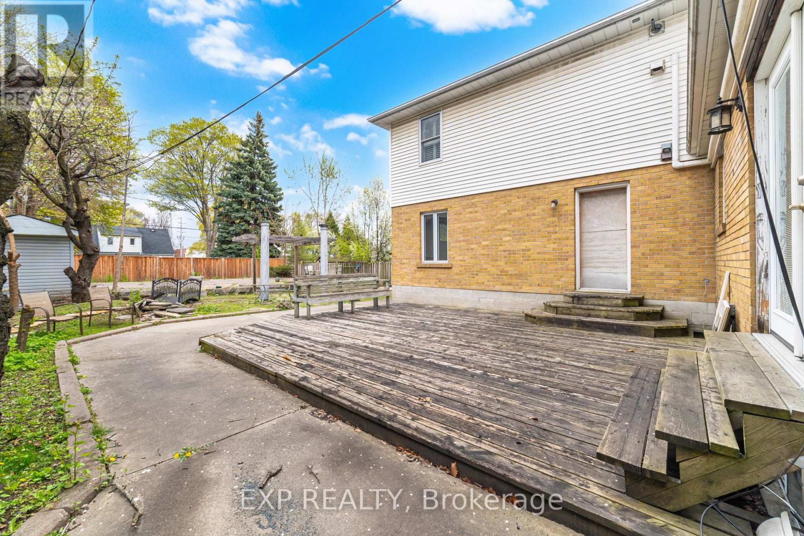 2065 Westfield Drive, Mississauga, Ontario  L4Y 1P2 - Photo 47 - W13105880