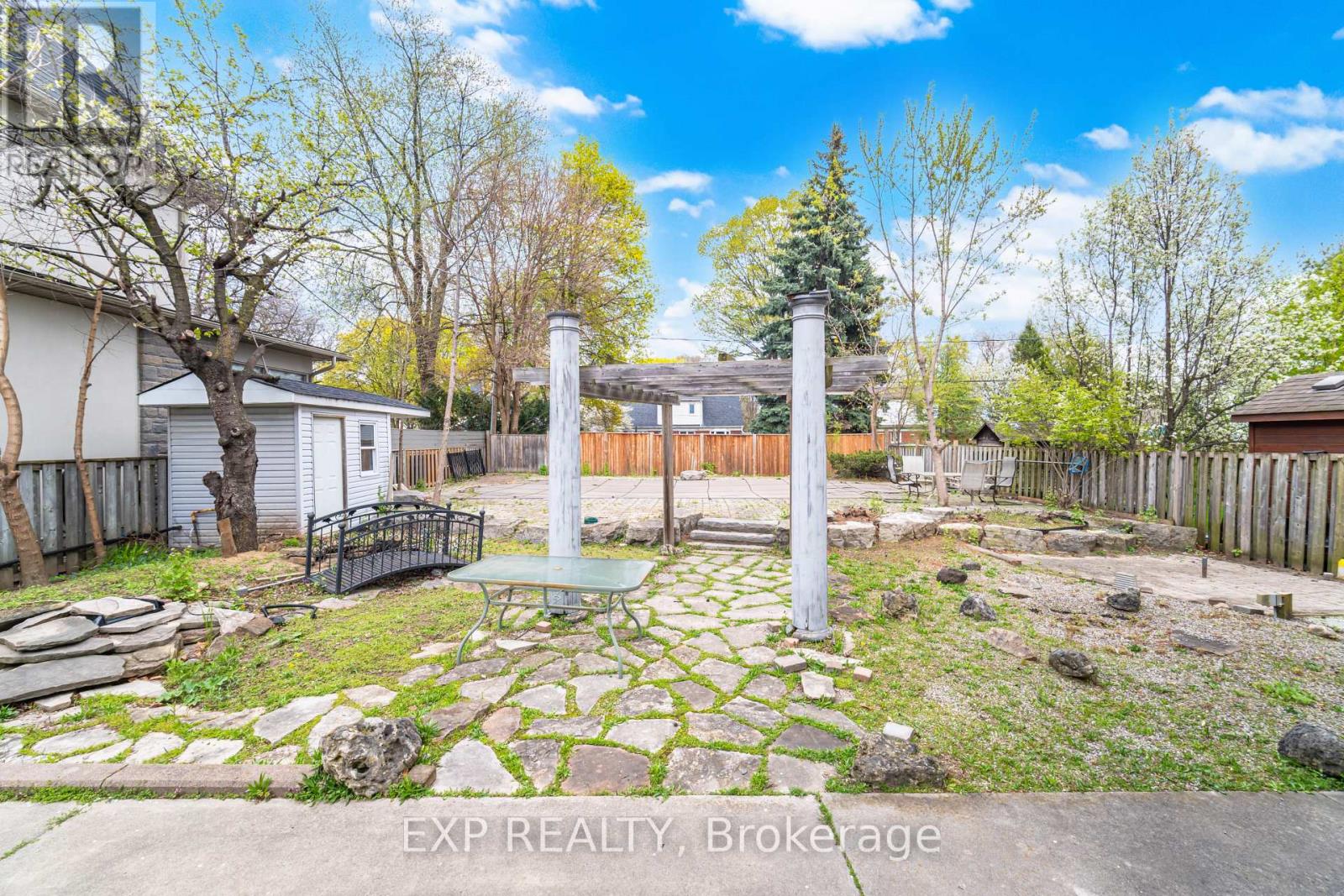 2065 Westfield Drive, Mississauga, Ontario  L4Y 1P2 - Photo 49 - W13105880