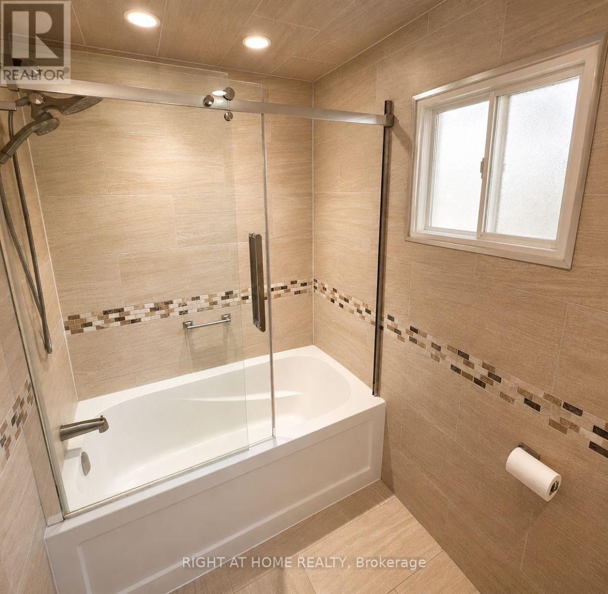 10 Forestview Place, Barrie, Ontario  L4M 5M5 - Photo 15 - S13101926