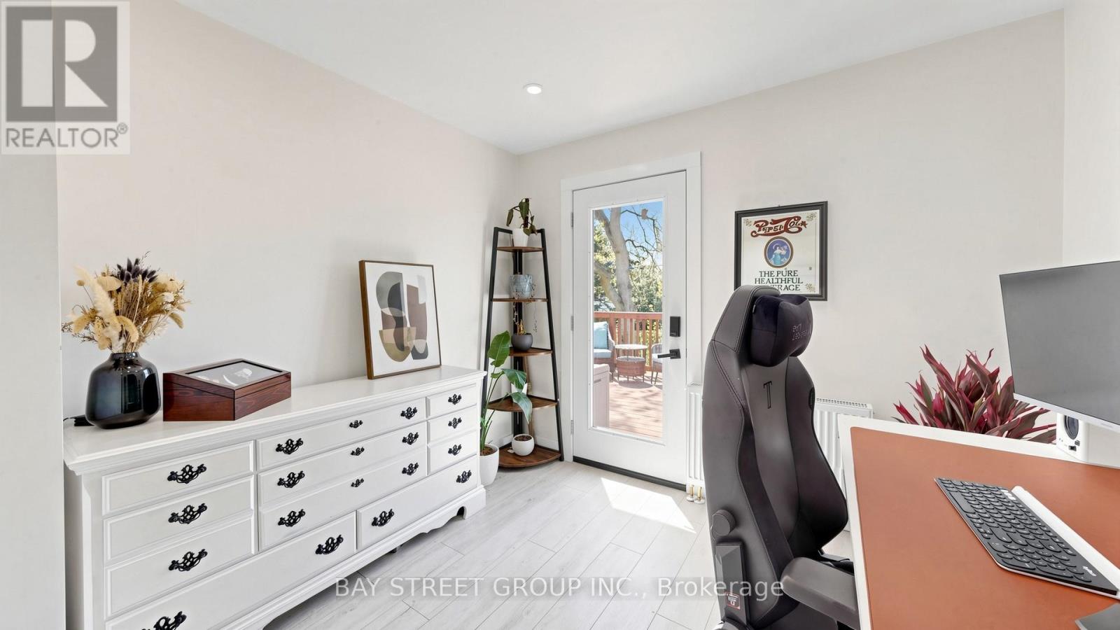 58 Albert Avenue, Toronto, Ontario  M8V 2L7 - Photo 17 - W13083752