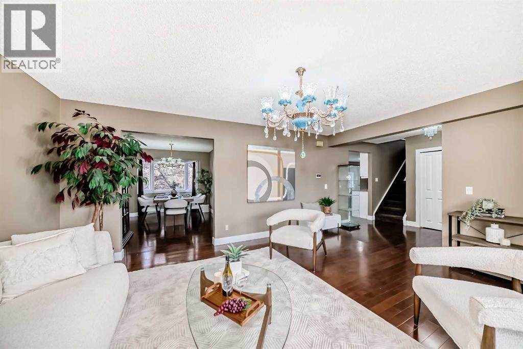 36 Varsity Estates Court NW, Calgary, Alberta  T3B 5B1 - Photo 5 - A2309513