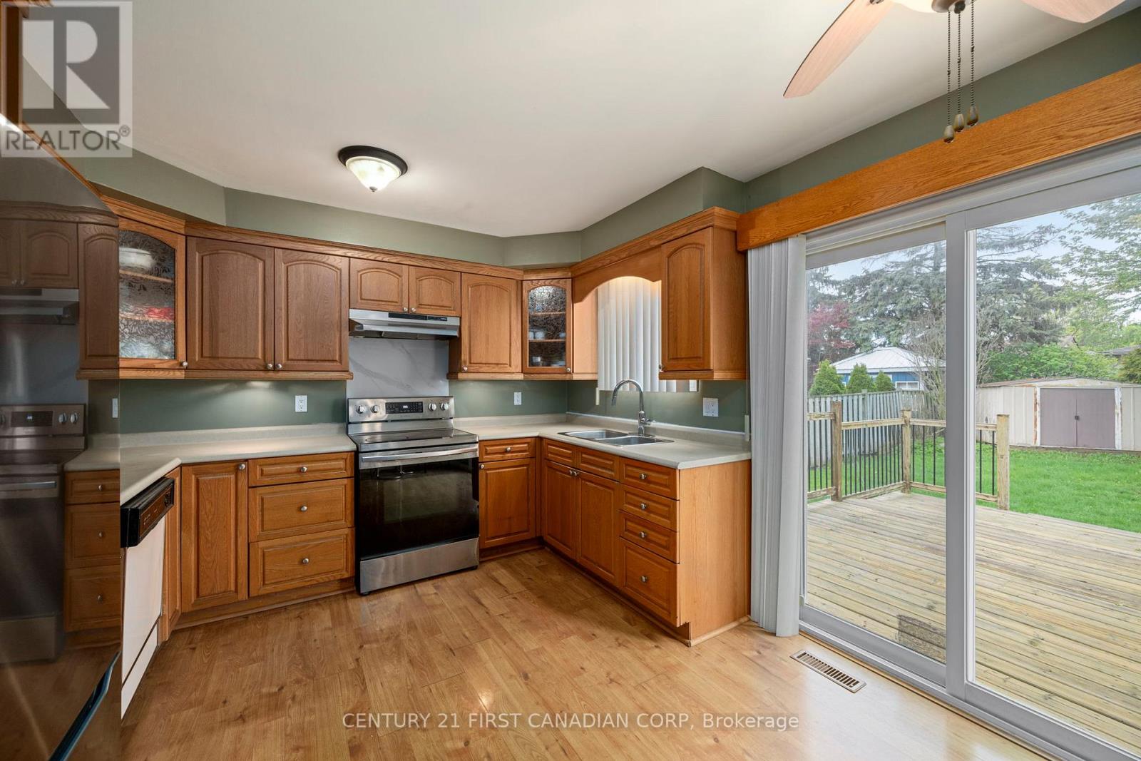 19 Clara Crescent, London South, Ontario  N6E 3G2 - Photo 11 - X13105932