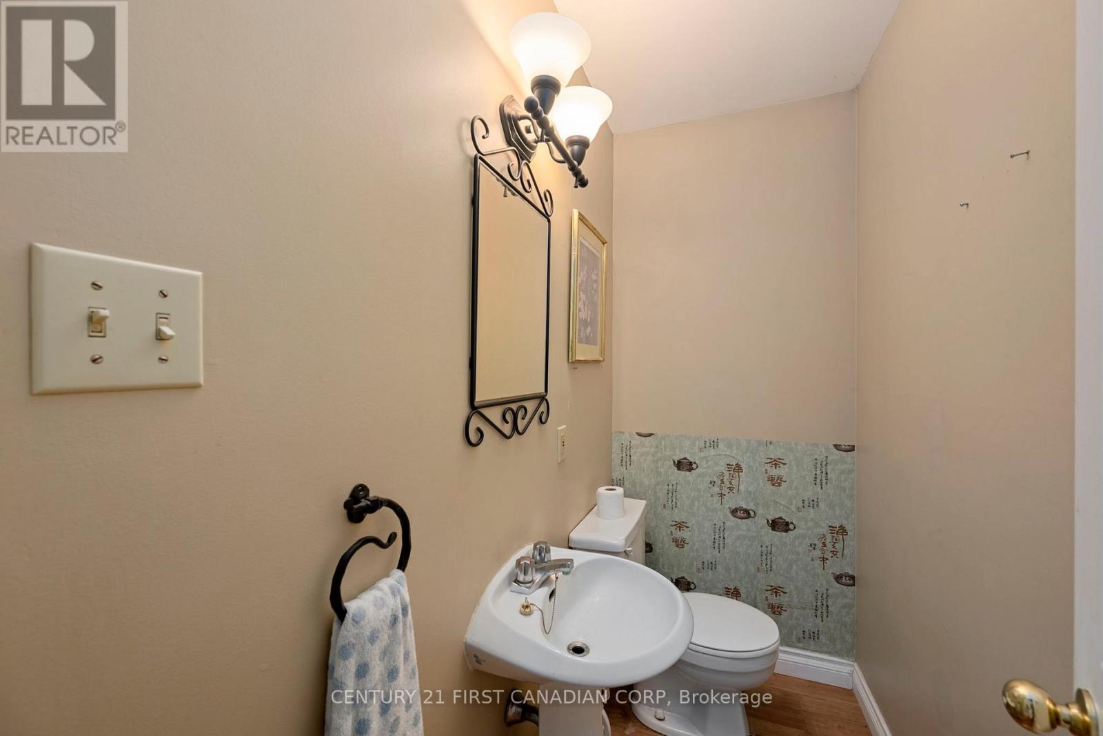 19 Clara Crescent, London South, Ontario  N6E 3G2 - Photo 14 - X13105932
