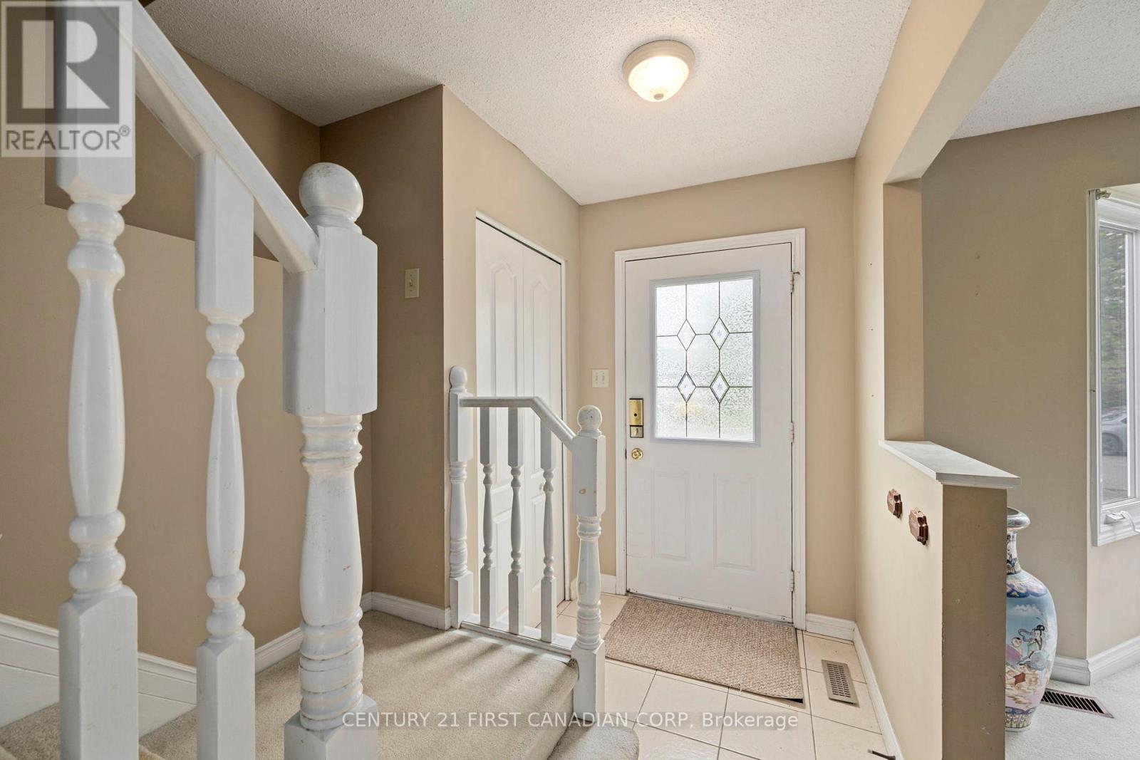 19 Clara Crescent, London South, Ontario  N6E 3G2 - Photo 6 - X13105932