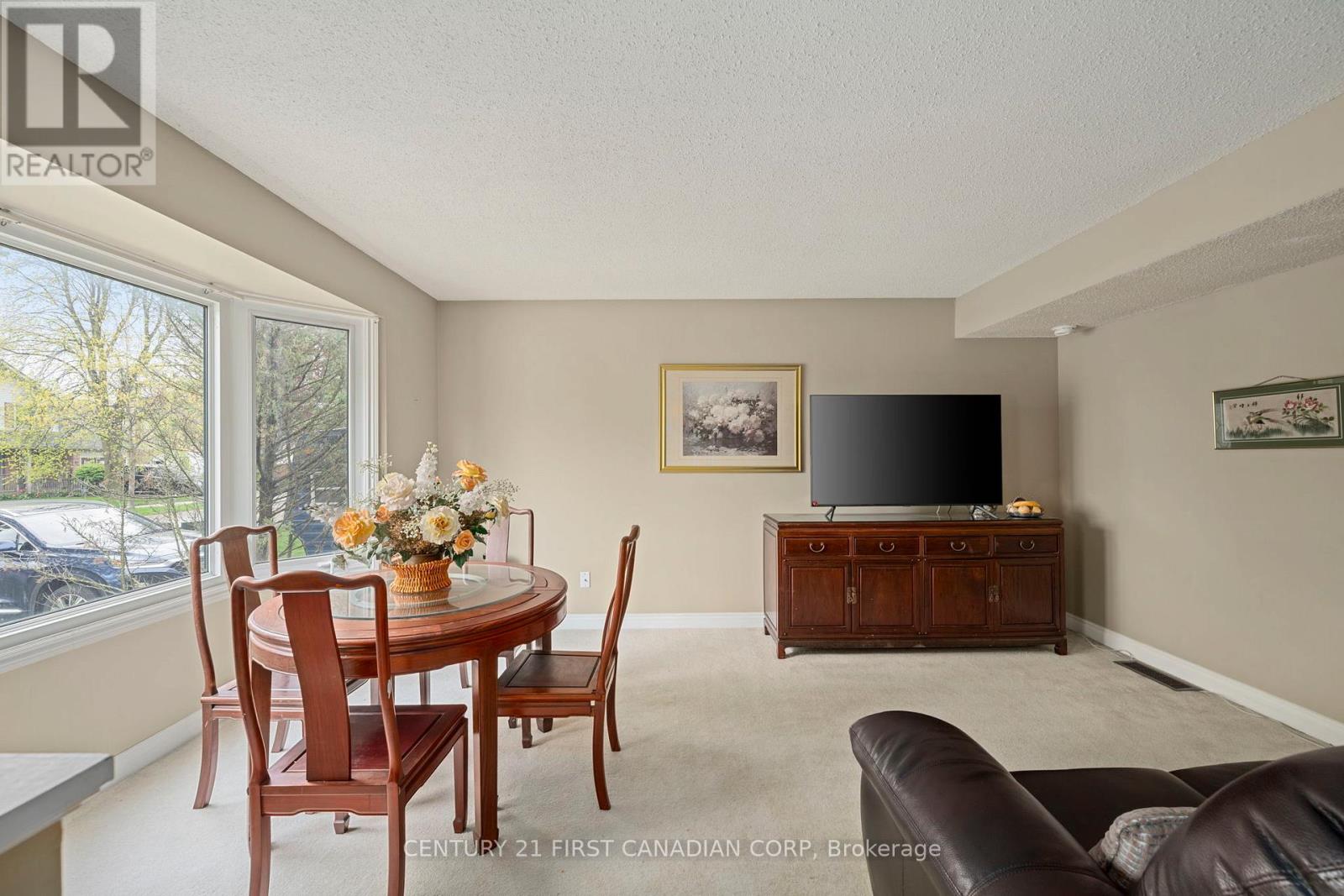 19 Clara Crescent, London South, Ontario  N6E 3G2 - Photo 7 - X13105932