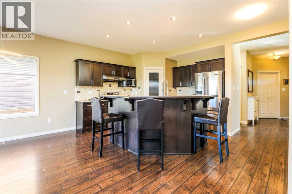 132 Firelight Way W, Lethbridge, Alberta  T1J 4B2 - Photo 7 - A2309544