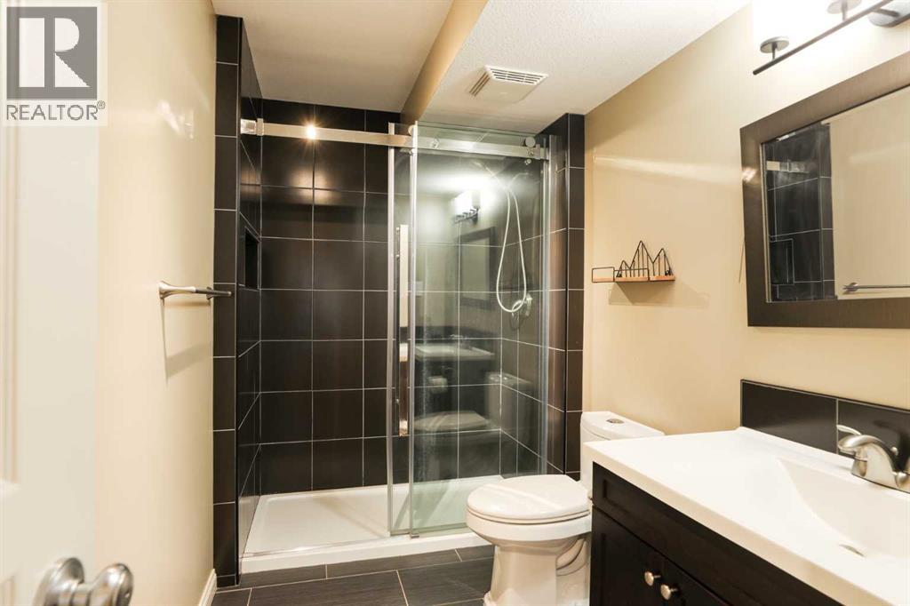 132 Firelight Way W, Lethbridge, Alberta  T1J 4B2 - Photo 37 - A2309544
