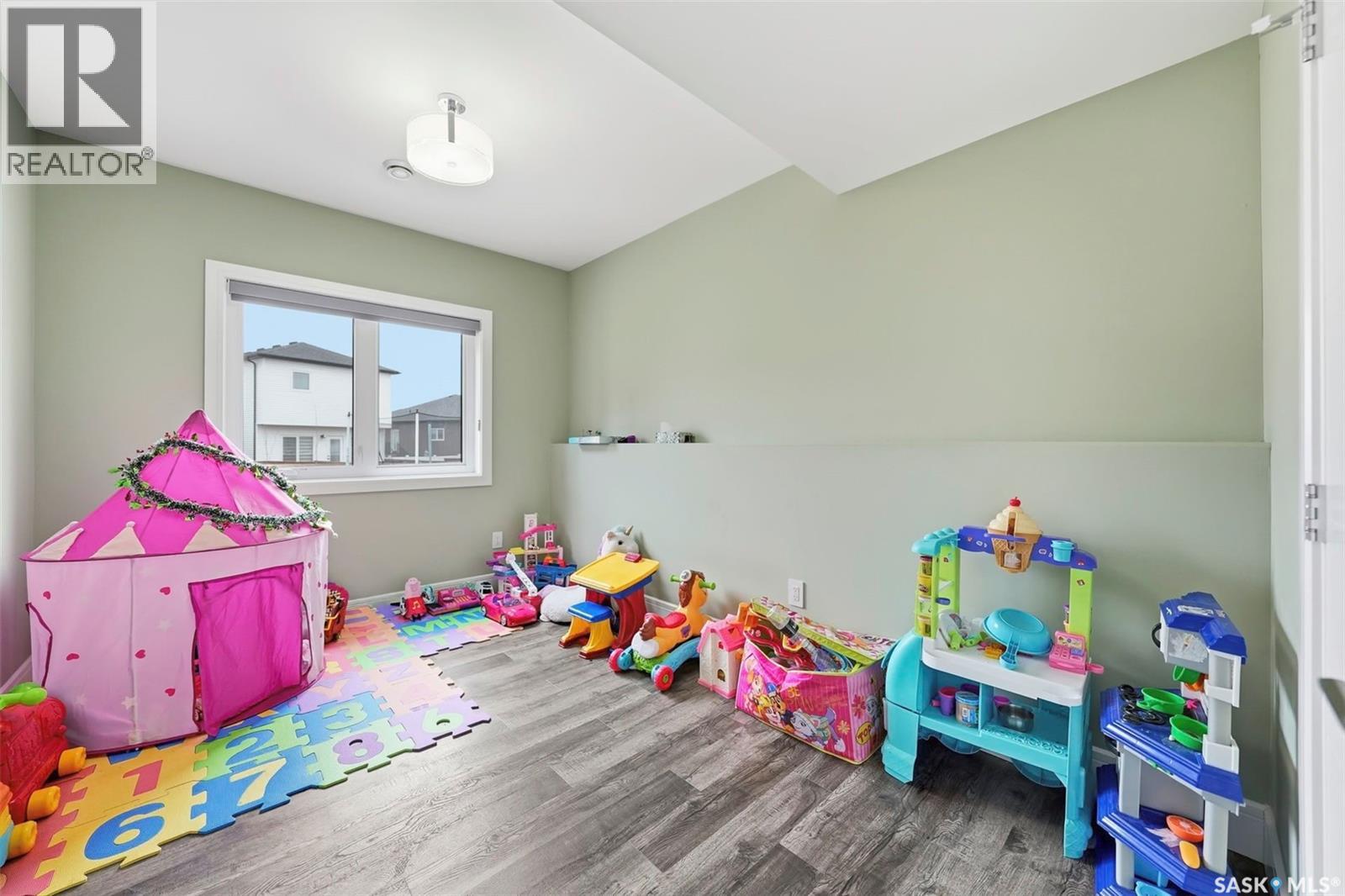 211 Burgess Bay, Saskatoon, Saskatchewan  S7V 0S3 - Photo 24 - SK035425