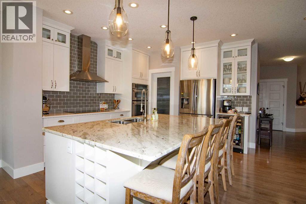 237 Kinniburgh Way, Chestermere, Alberta  T1X 0R9 - Photo 6 - A2308617
