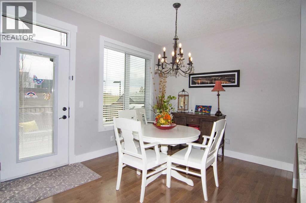 237 Kinniburgh Way, Chestermere, Alberta  T1X 0R9 - Photo 9 - A2308617