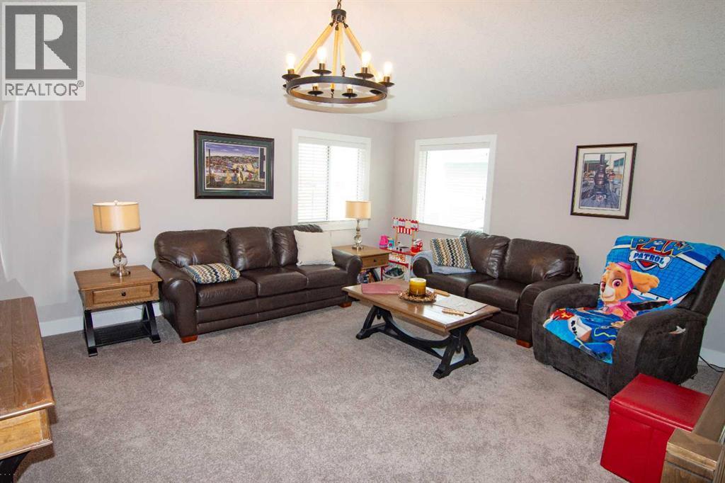 237 Kinniburgh Way, Chestermere, Alberta  T1X 0R9 - Photo 12 - A2308617