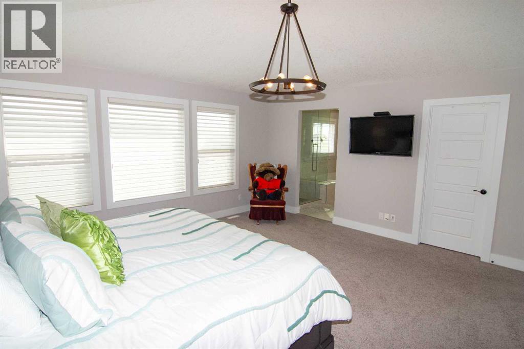 237 Kinniburgh Way, Chestermere, Alberta  T1X 0R9 - Photo 15 - A2308617