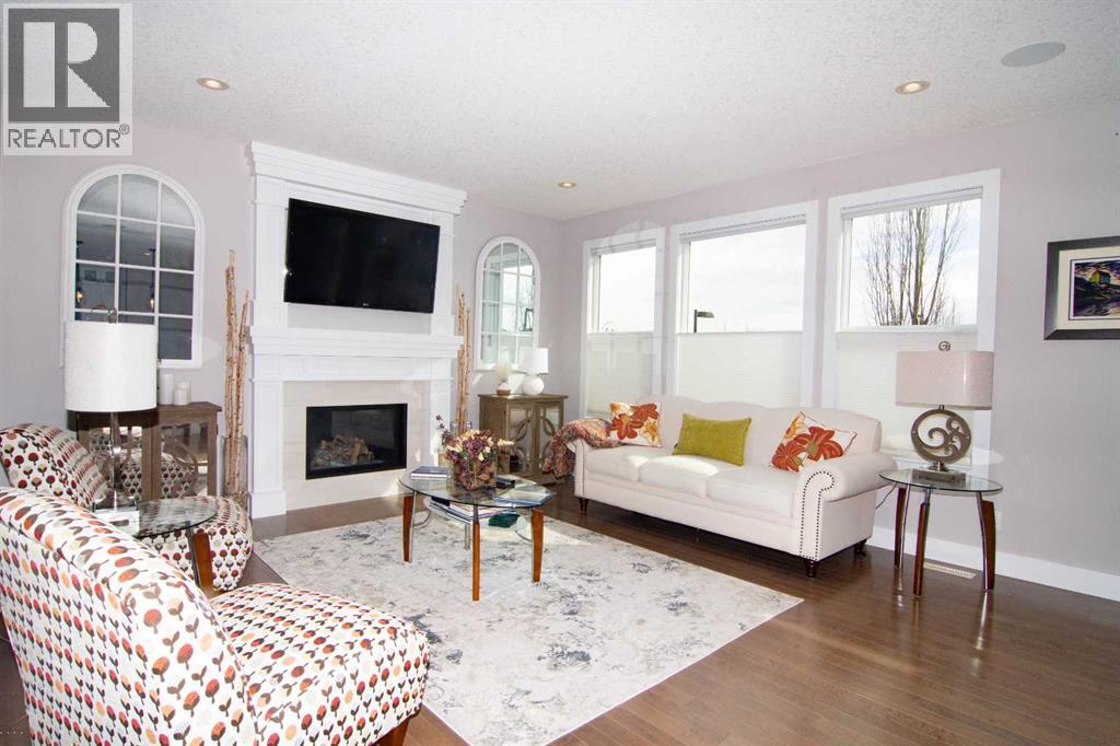 237 Kinniburgh Way, Chestermere, Alberta  T1X 0R9 - Photo 10 - A2308617