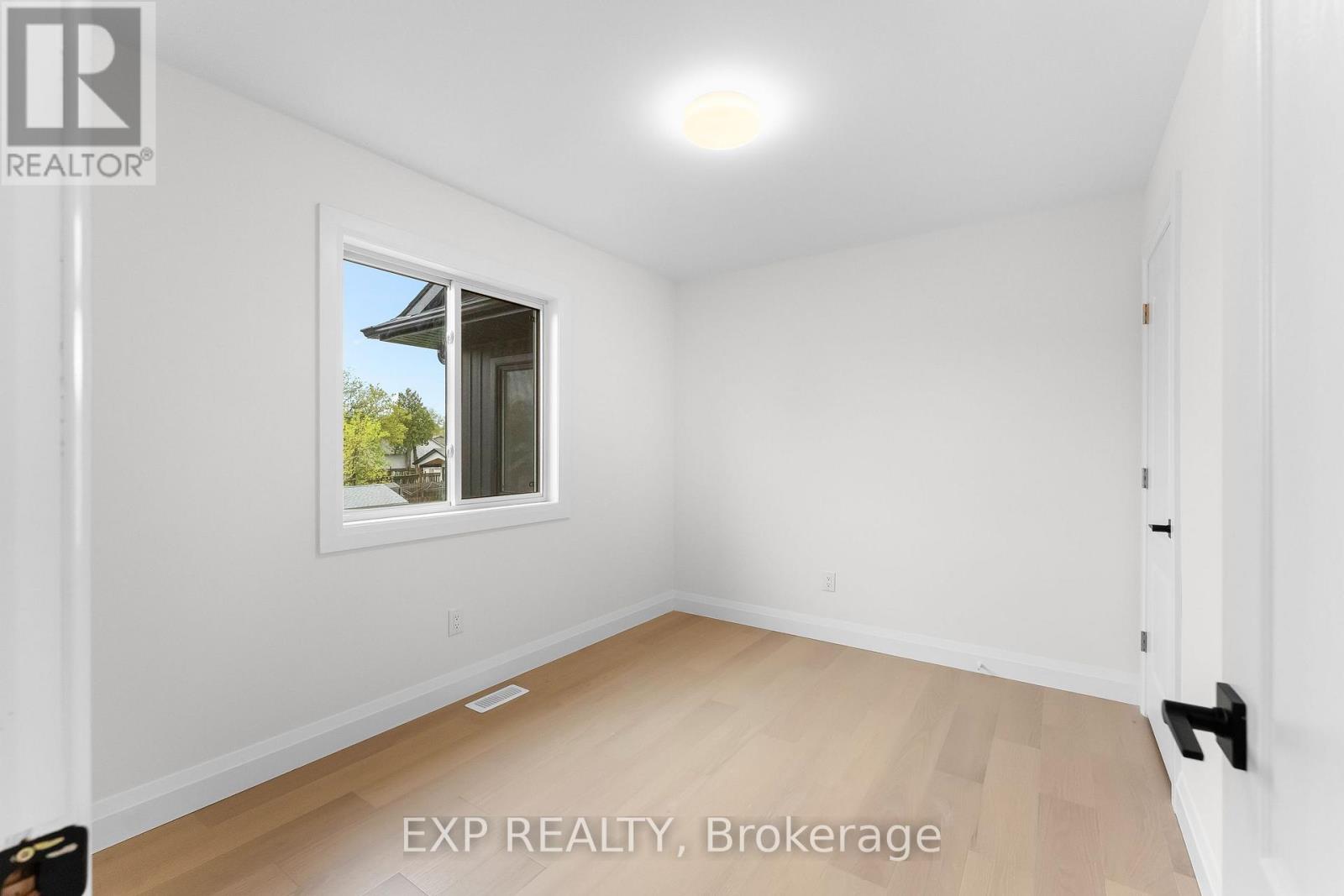 1 - 4271 Fifth Avenue, Niagara Falls, Ontario  L2E 4R1 - Photo 23 - X13105940
