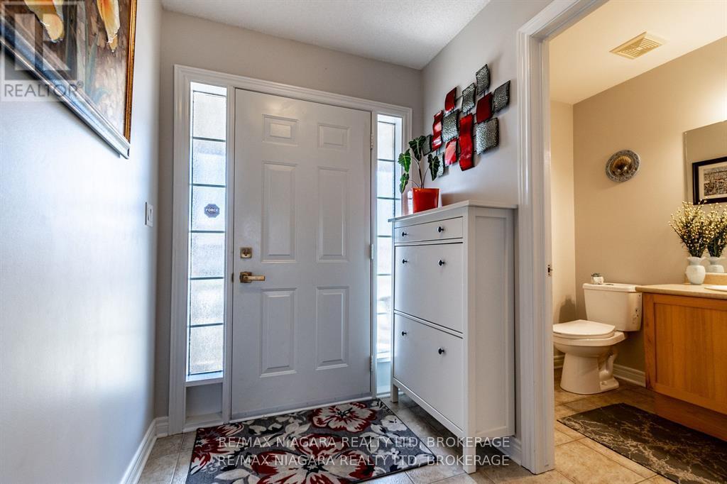 64 Westland Street, St. Catharines, Ontario  L2S 3W8 - Photo 2 - X13105996