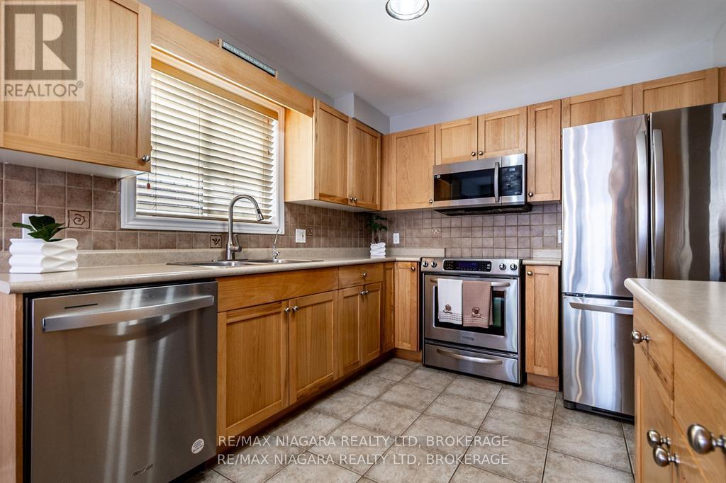 64 Westland Street, St. Catharines, Ontario  L2S 3W8 - Photo 8 - X13105996