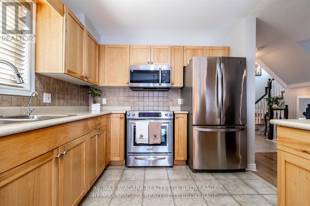 64 Westland Street, St. Catharines, Ontario  L2S 3W8 - Photo 9 - X13105996