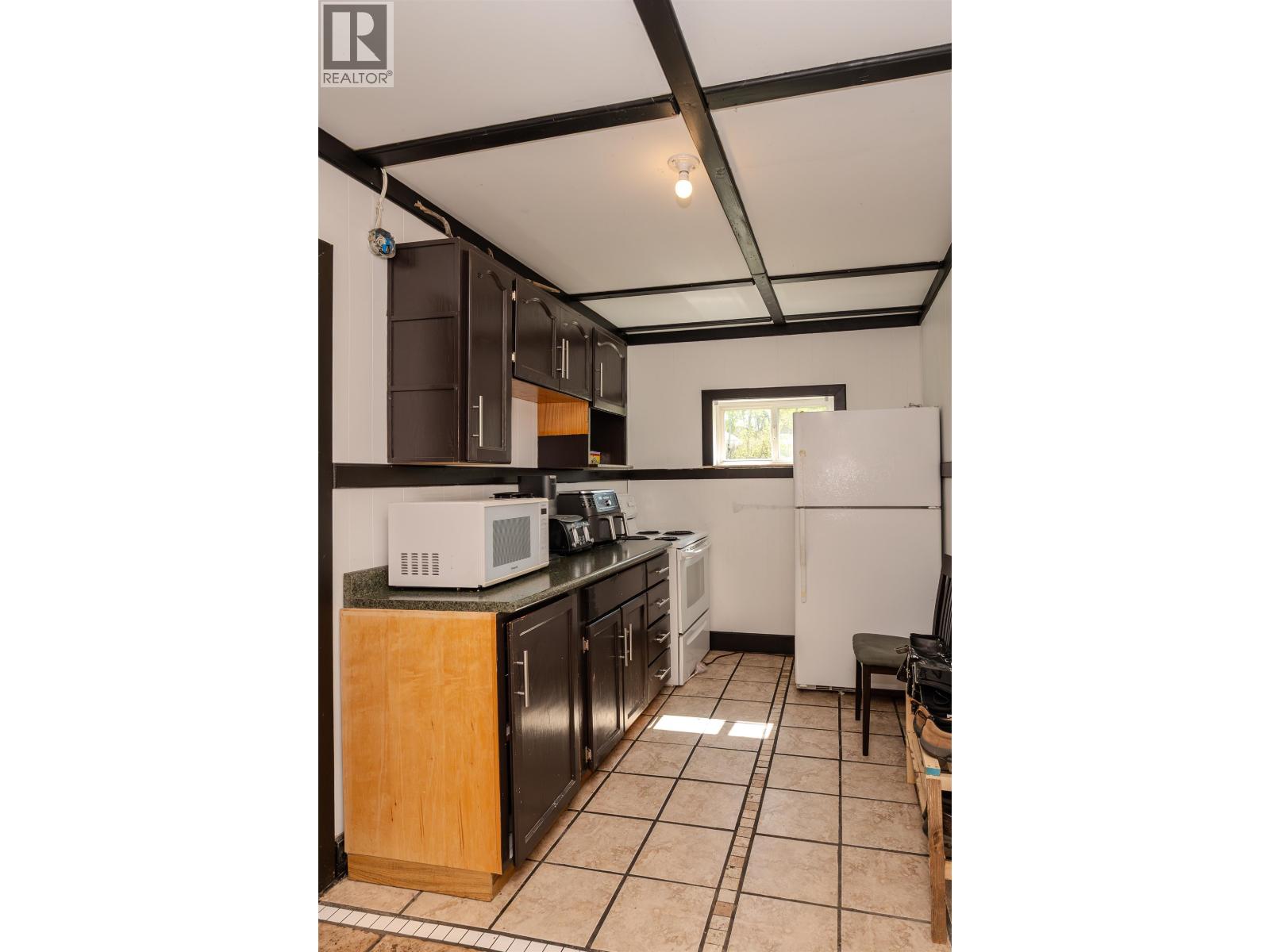 3451 Dunsmuir Road, Lac La Hache, British Columbia  V0K 1T1 - Photo 7 - R3121322
