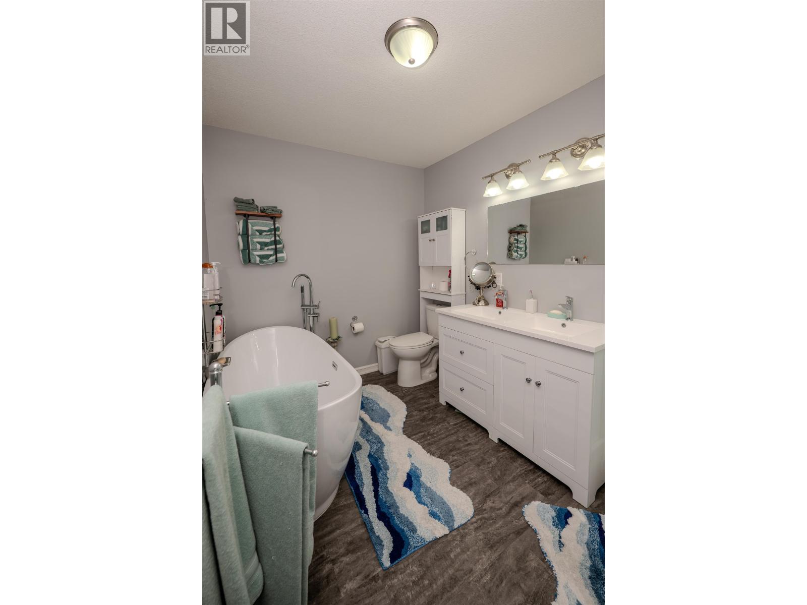 3451 Dunsmuir Road, Lac La Hache, British Columbia  V0K 1T1 - Photo 25 - R3121322