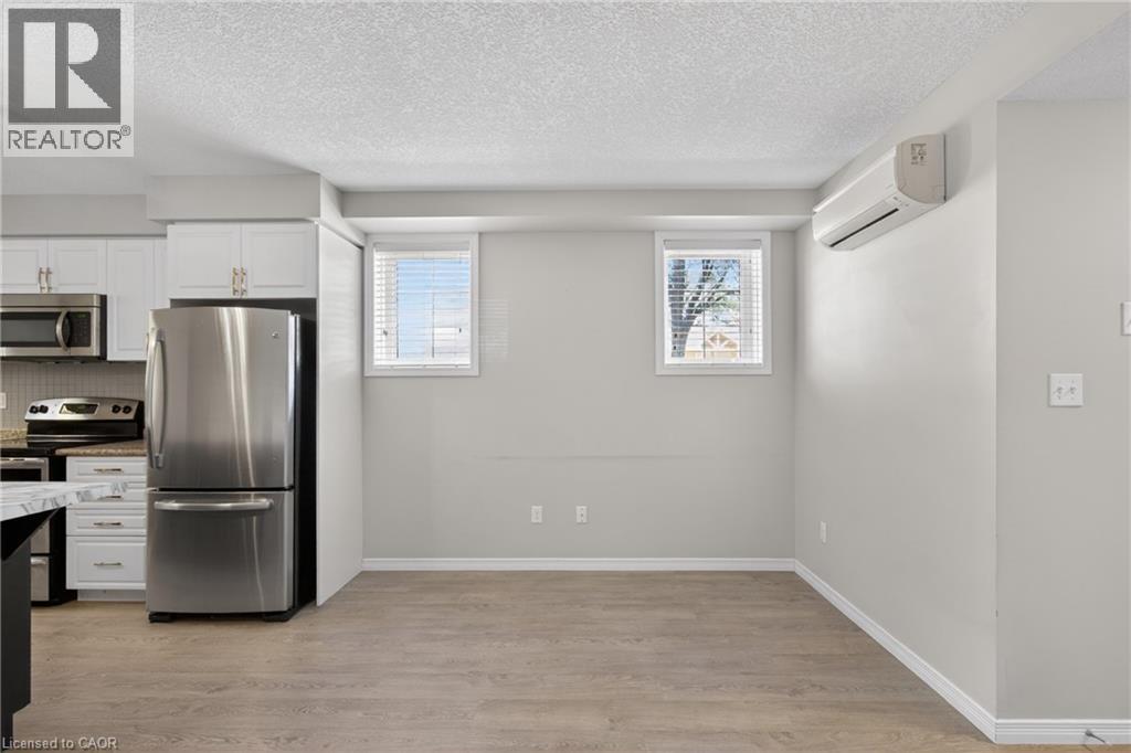 235 Jessica Crescent Unit# A, Kitchener, Ontario  N2R 0C5 - Photo 11 - 40828460
