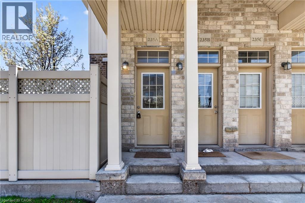 235 Jessica Crescent Unit# A, Kitchener, Ontario  N2R 0C5 - Photo 3 - 40828460