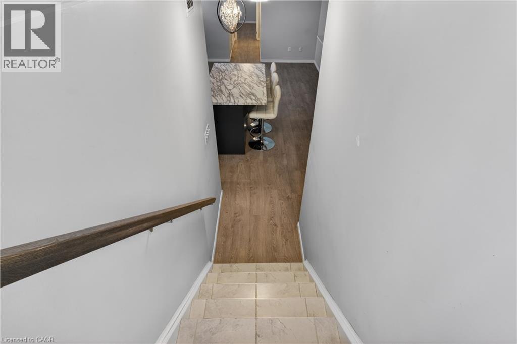 235 Jessica Crescent Unit# A, Kitchener, Ontario  N2R 0C5 - Photo 4 - 40828460