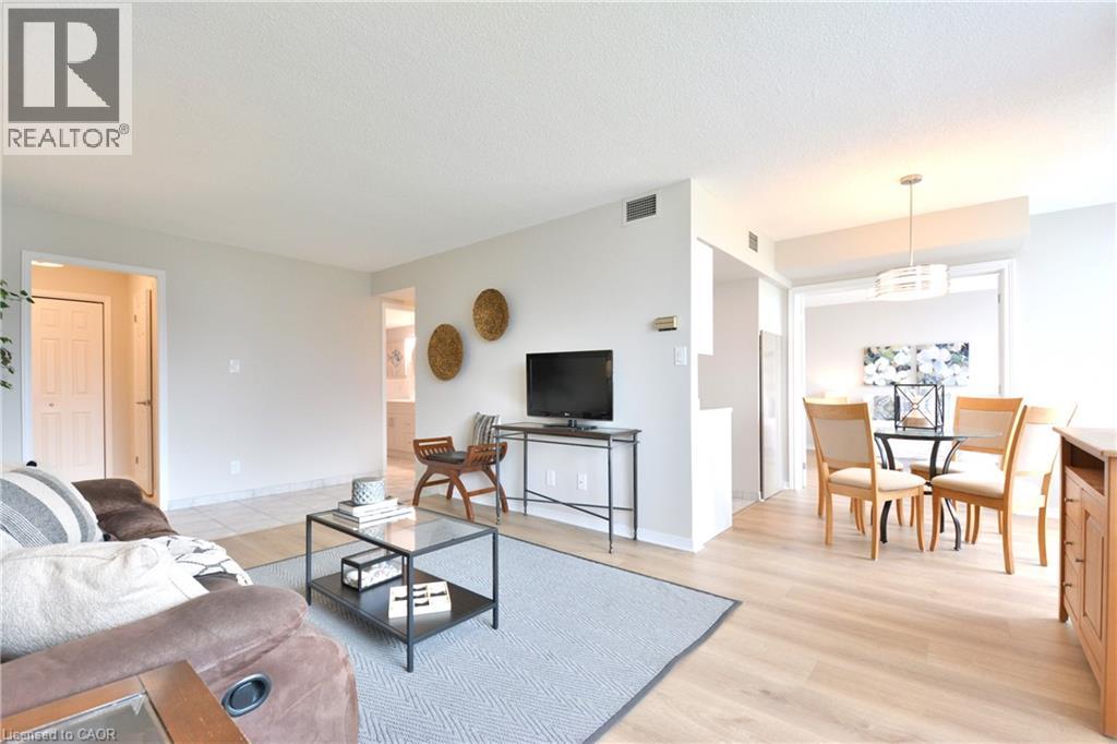 180 Limeridge Road W Unit# 307, Hamilton, Ontario  L9C 7C7 - Photo 3 - 40828410