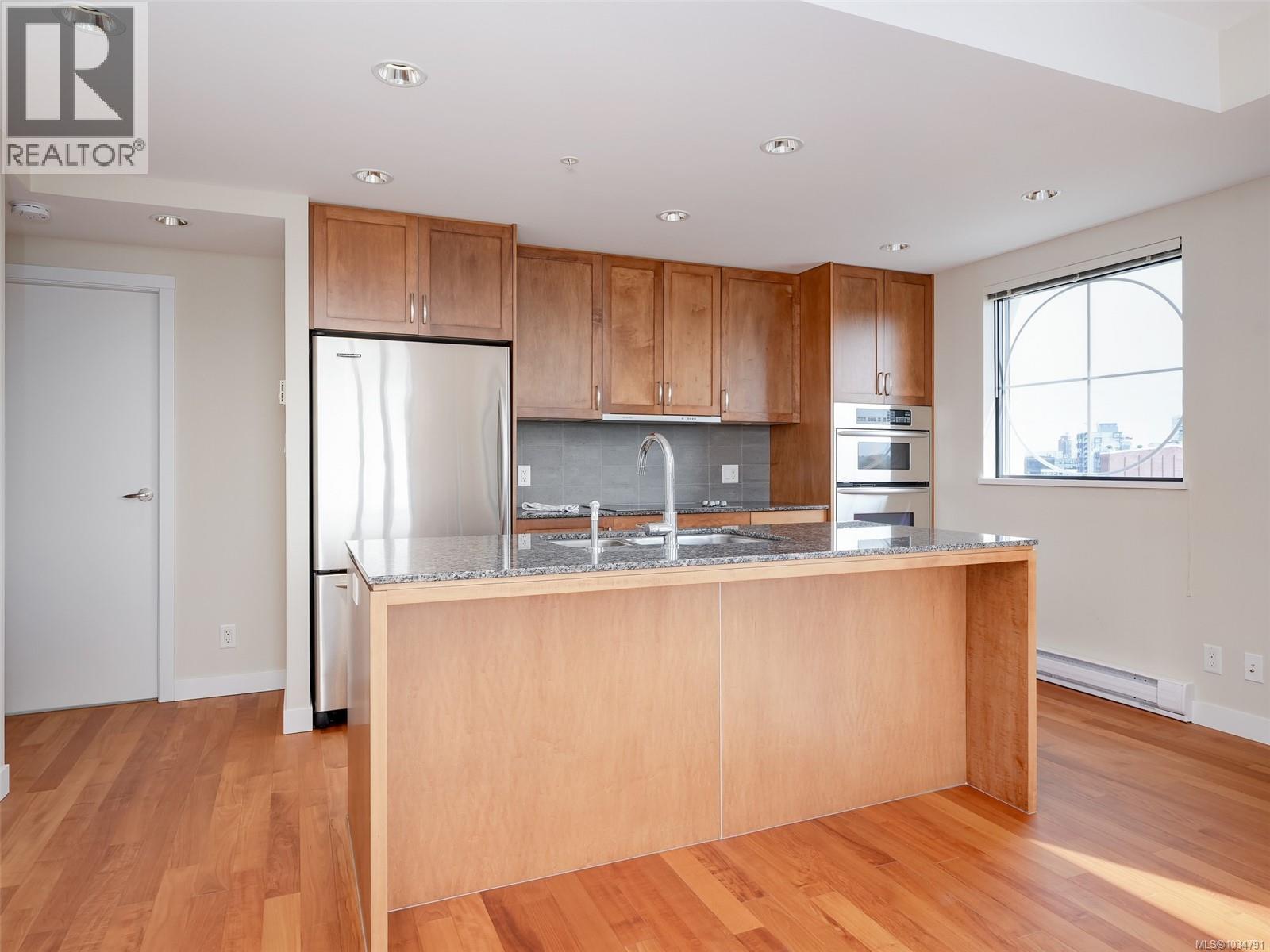 788 Humboldt St, Victoria, British Columbia  V8W 4A2 - Photo 7 - 1034791