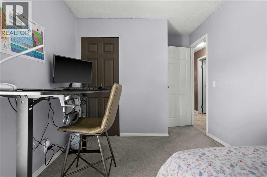 740 Canfield Place SW, Calgary, Alberta  T2W 1K6 - Photo 29 - A2309607