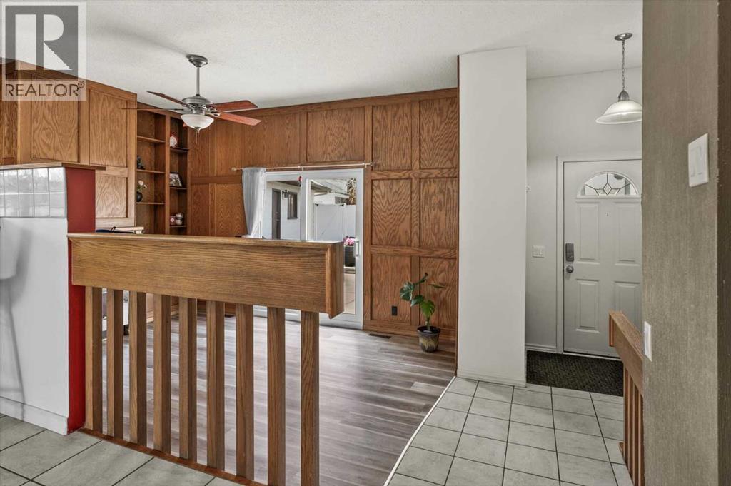 740 Canfield Place SW, Calgary, Alberta  T2W 1K6 - Photo 15 - A2309607