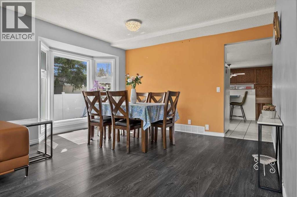 740 Canfield Place SW, Calgary, Alberta  T2W 1K6 - Photo 9 - A2309607