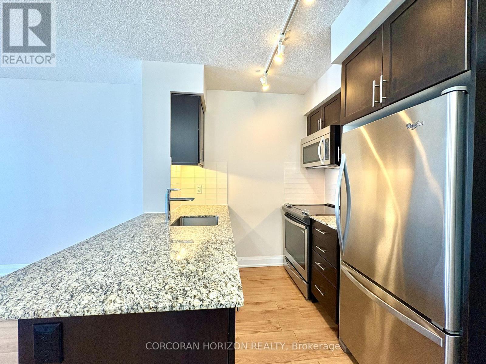 706 - 18 Graydon Hall Drive, Toronto, Ontario M3A 0A4 - Photo 3 - C13105960