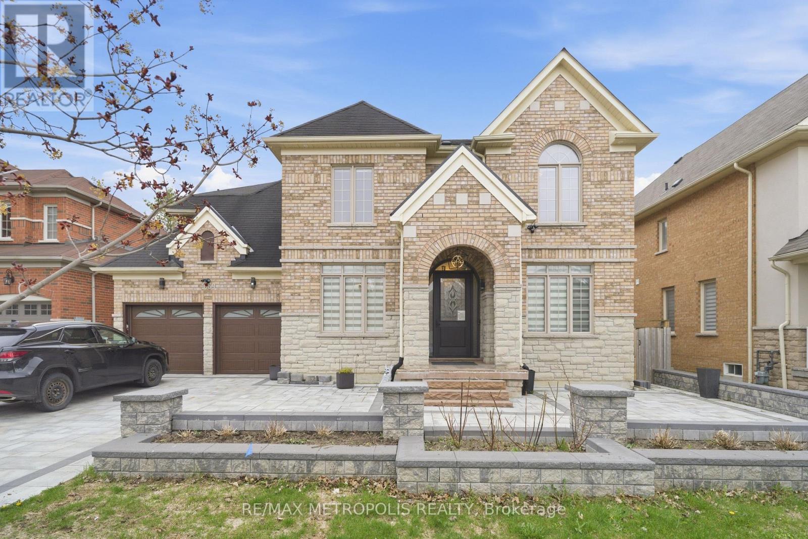 1069 NELLIE LITTLE CRESCENT, Newmarket, Ontario