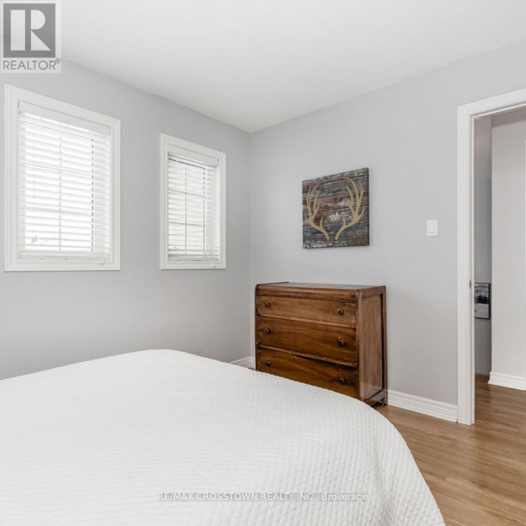 8 Brownley Lane, Essa (Angus), Ontario  L0M 1B0 - Photo 14 - N13105934