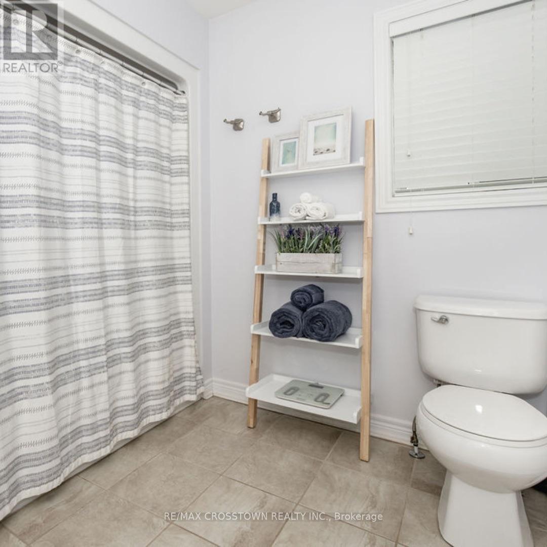 8 Brownley Lane, Essa (Angus), Ontario  L0M 1B0 - Photo 17 - N13105934