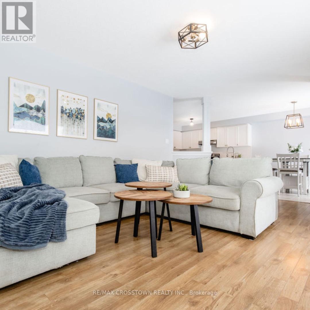 8 Brownley Lane, Essa (Angus), Ontario  L0M 1B0 - Photo 9 - N13105934