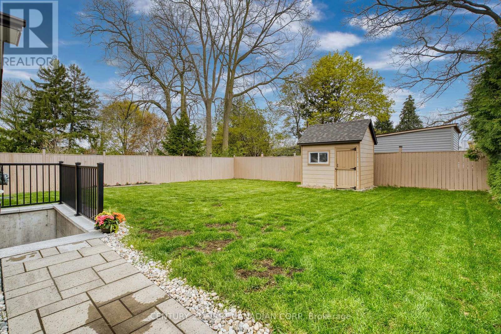 31 Brenlyn Court, Hamilton, Ontario  L9C 4N8 - Photo 33 - X13103286