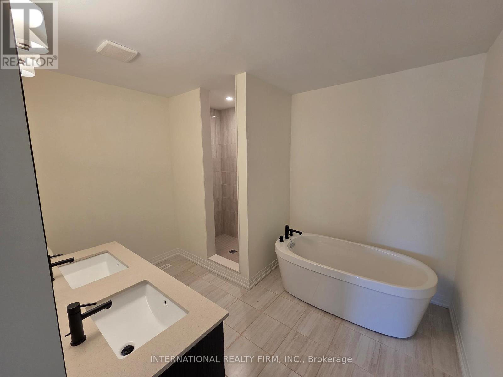 23 Harvest Crescent, Barrie, Ontario  L9J 0T3 - Photo 21 - S13106006