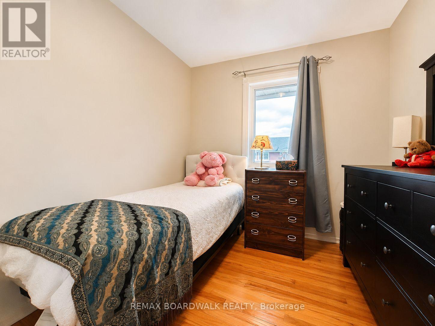 625 Clarke Avenue, Ottawa, Ontario  K1K 0Y6 - Photo 9 - X13100928