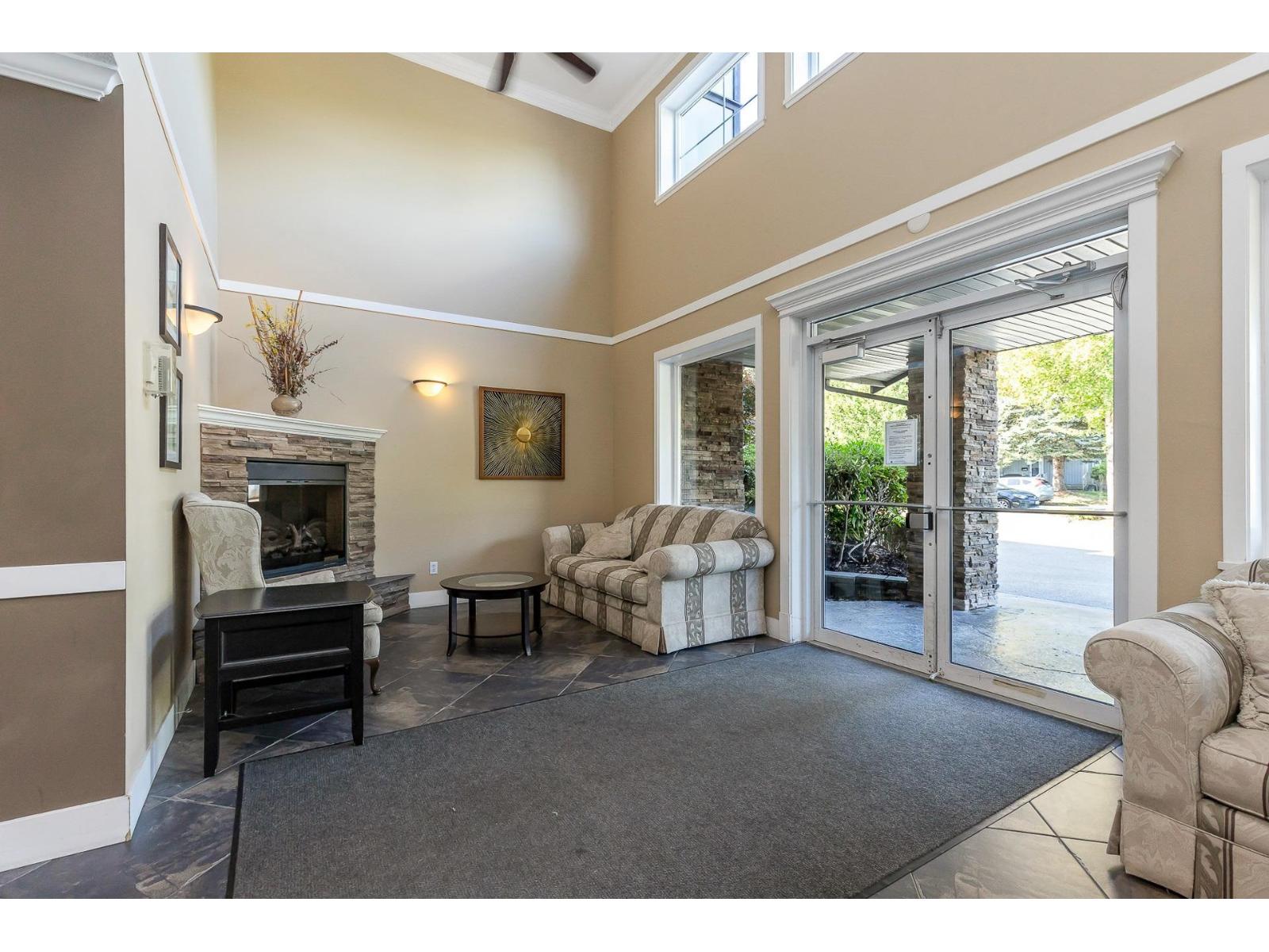 305 2038 Sandalwood Crescent, Abbotsford, British Columbia  V2S 3H6 - Photo 8 - R3120411