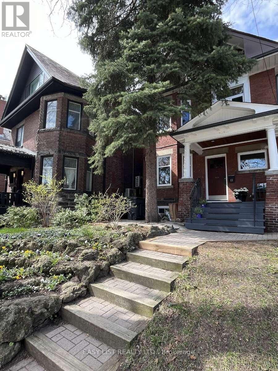 13 Evelyn Crescent, Toronto, Ontario  M6P 3C8 - Photo 2 - W13105988
