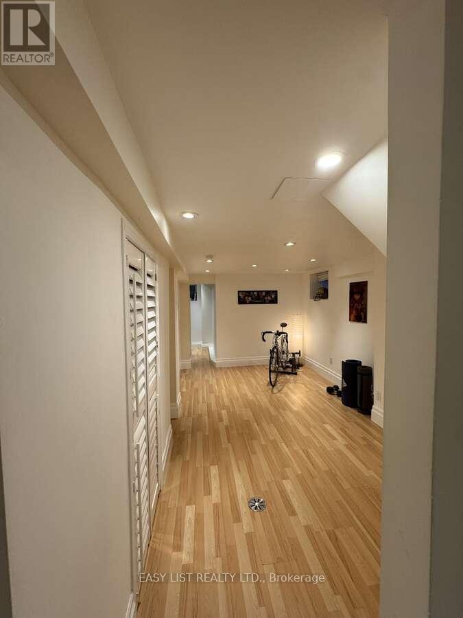 13 Evelyn Crescent, Toronto, Ontario  M6P 3C8 - Photo 42 - W13105988