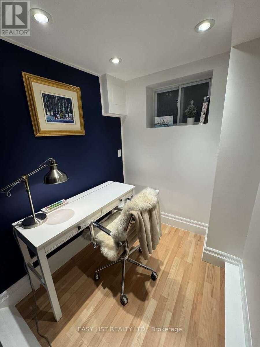 13 Evelyn Crescent, Toronto, Ontario  M6P 3C8 - Photo 45 - W13105988