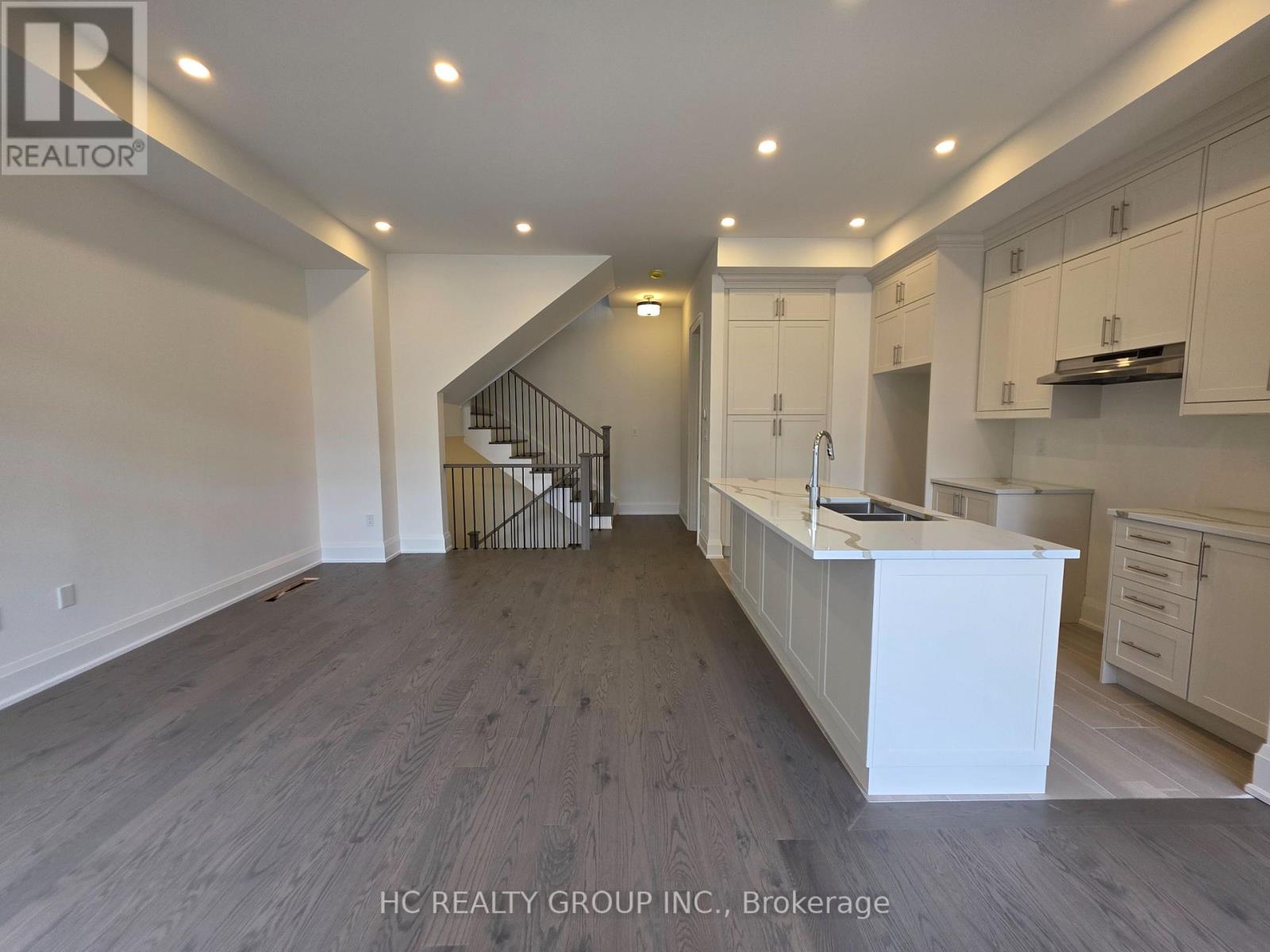 3313-Lot 99 Taha Gardens, Oakville, Ontario  L6M 4K1 - Photo 3 - W13105994