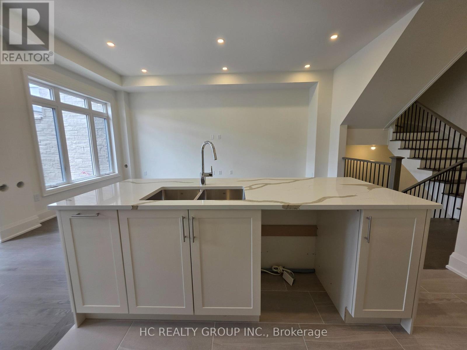 3313-Lot 99 Taha Gardens, Oakville, Ontario  L6M 4K1 - Photo 4 - W13105994