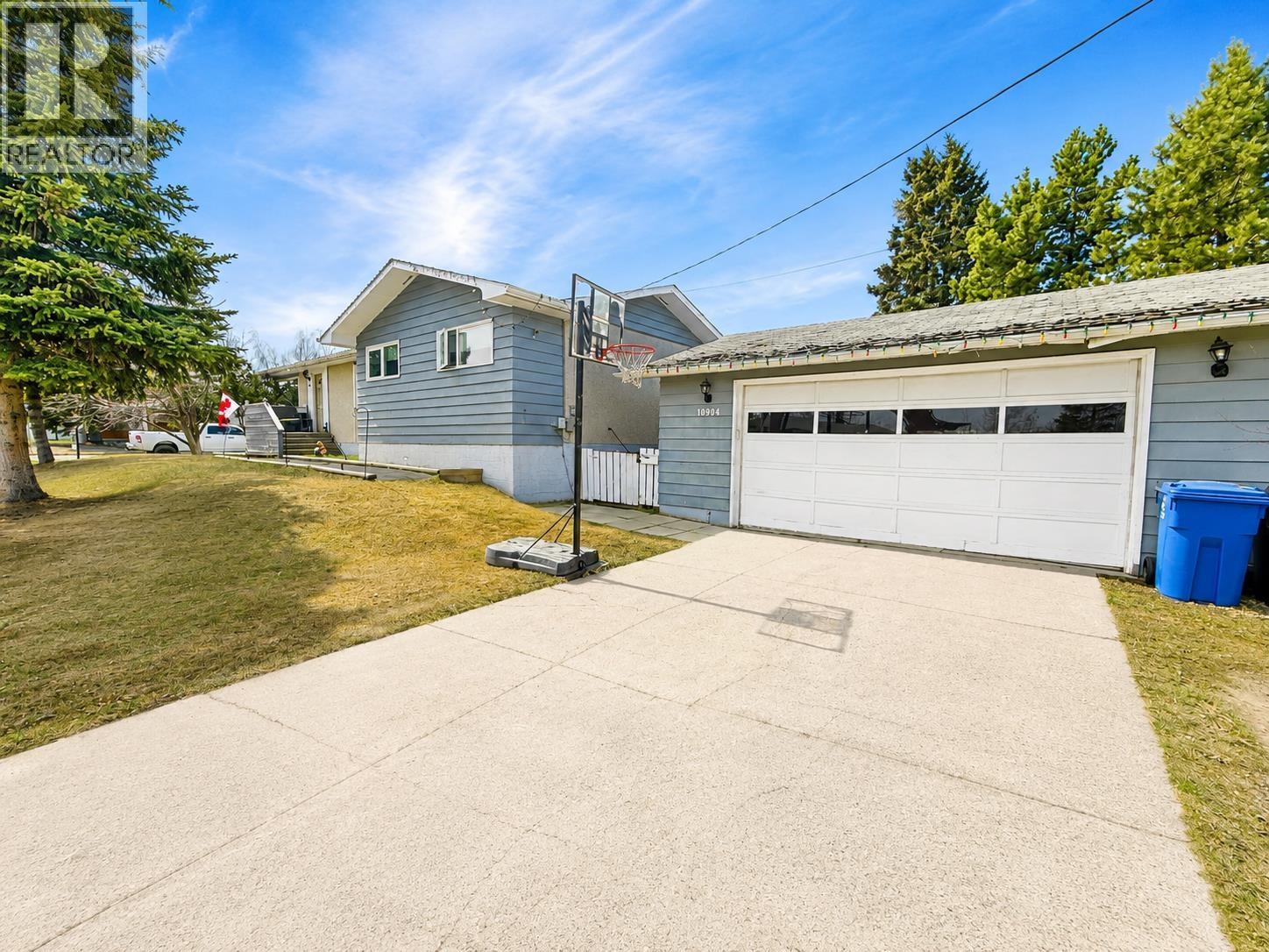 10904 104 Street, Fort St. John, British Columbia  V1J 4E2 - Photo 1 - R3121538