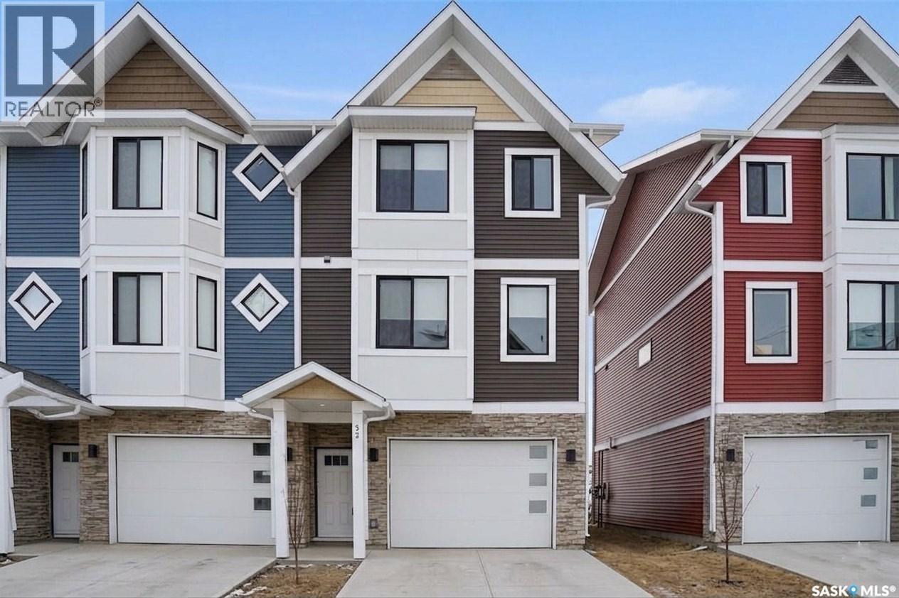52 900 St Andrews LANE, Warman, Saskatchewan